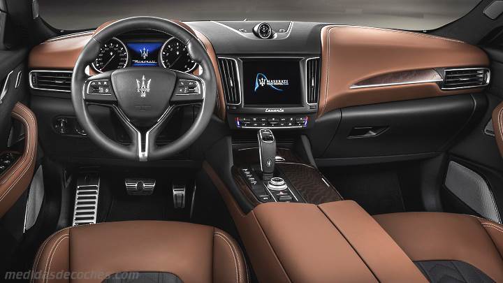 Salpicadero Maserati Levante 2019