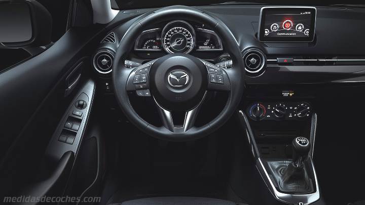 Salpicadero Mazda 2 2015