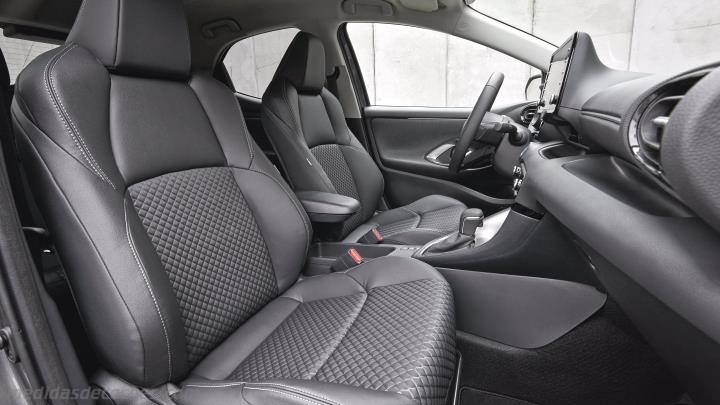 Interior Mazda 2 Hybrid 2022