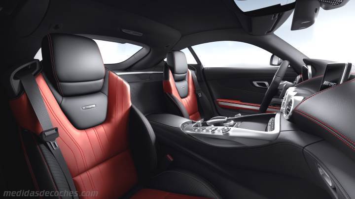 Interior Mercedes-Benz AMG GT 2015