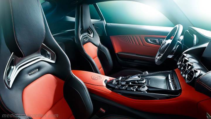 Interior Mercedes-Benz AMG GT 2018
