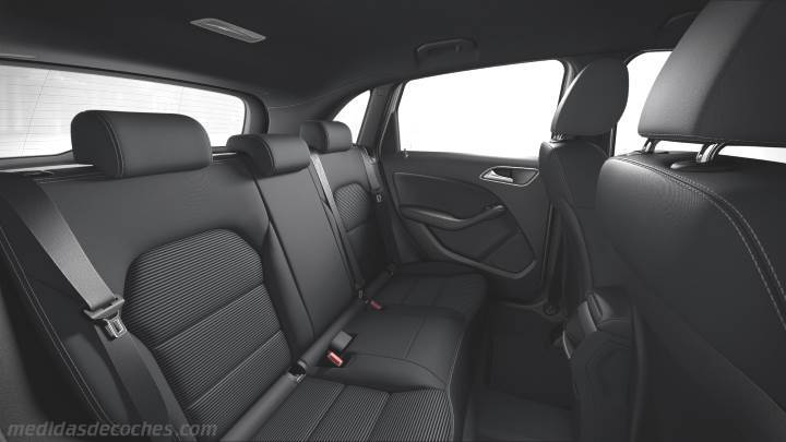 Interior Mercedes-Benz Clase B Sports Tourer 2015