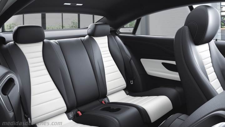 Interior Mercedes-Benz Clase E Coupé 2020