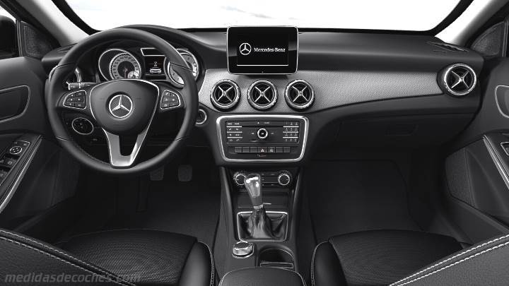 Salpicadero Mercedes-Benz GLA 2014