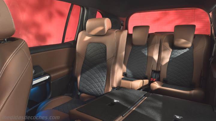 Interior Mercedes-Benz GLB 2020