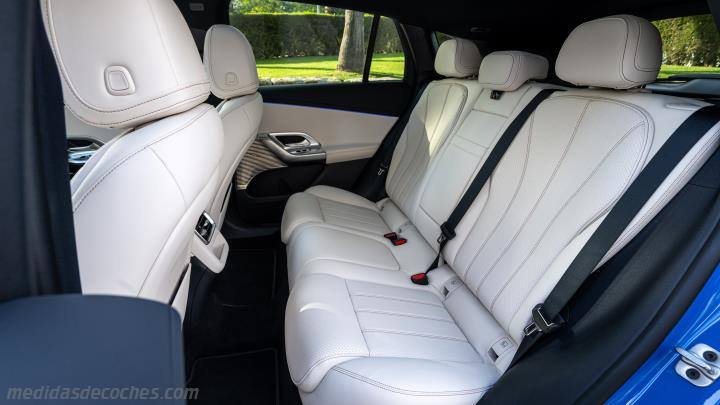 Interior Mercedes-Benz GLC Electric 2026