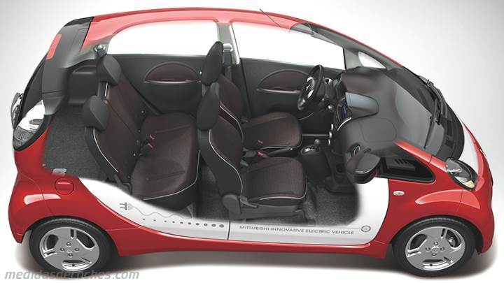 Interior Mitsubishi i-MiEV 2011