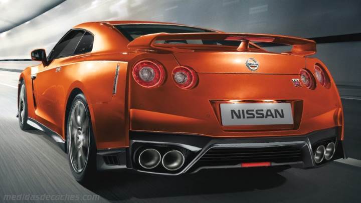 Maletero Nissan GT-R 2016