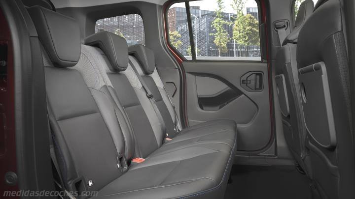 Interior Nissan Townstar 2022