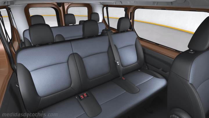 Interior Opel Vivaro Combi 2015