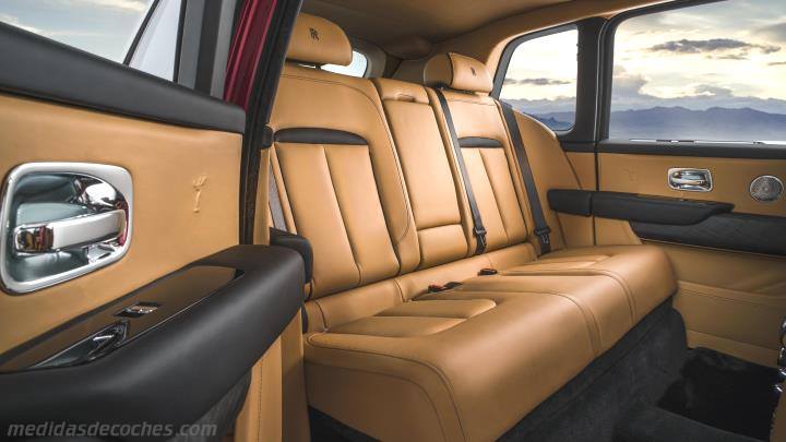 Interior Rolls-Royce Cullinan 2019
