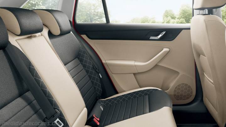 Interior Skoda Spaceback 2013