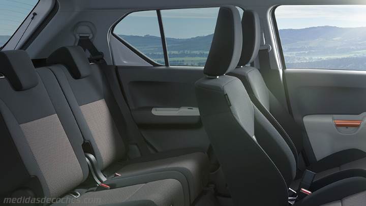 Interior Suzuki Ignis 2017