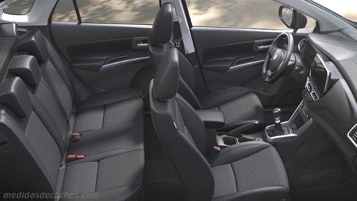 Interior Suzuki S-Cross 2022