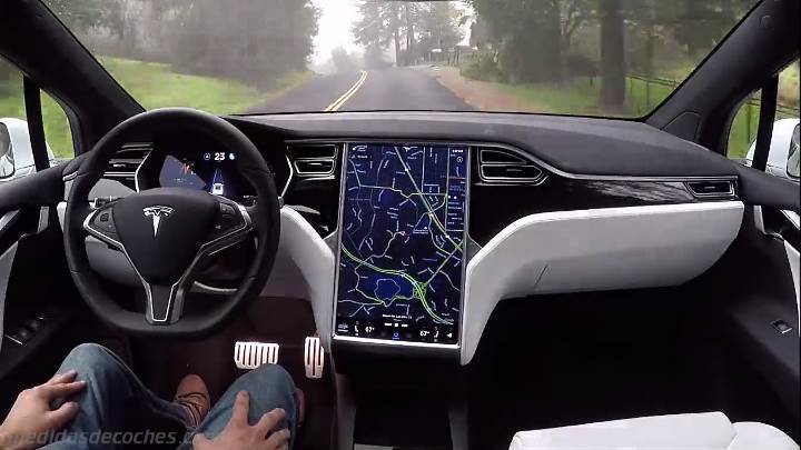 Salpicadero Tesla Model S 2016