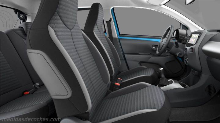 Interior Toyota Aygo 2018