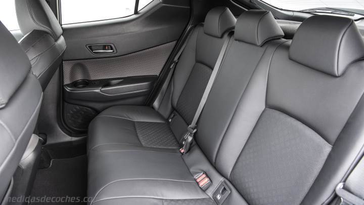 Interior Toyota C-HR 2020