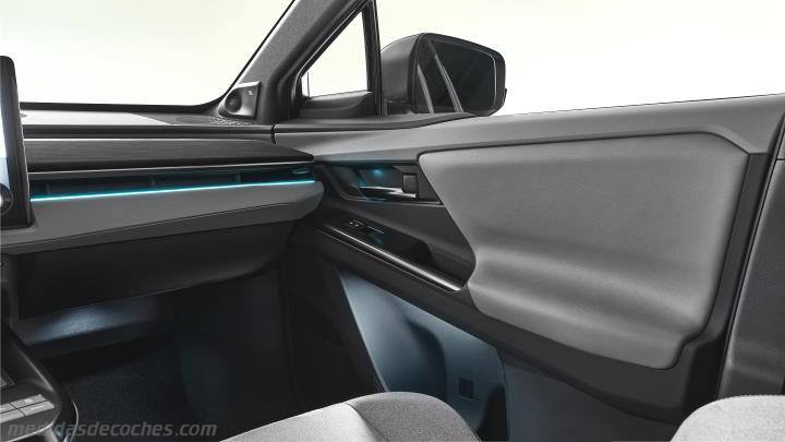 Interior Toyota C-HR+ 2026