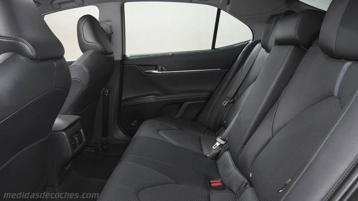 Interior Toyota Camry 2021