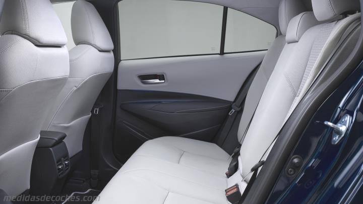 Interior Toyota Corolla Sedán 2023