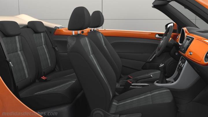 Interior Volkswagen Beetle Cabrio 2016