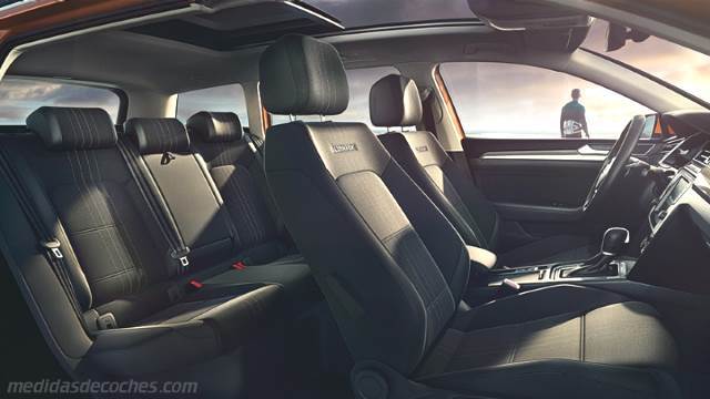 Interior Volkswagen Passat Alltrack 2015