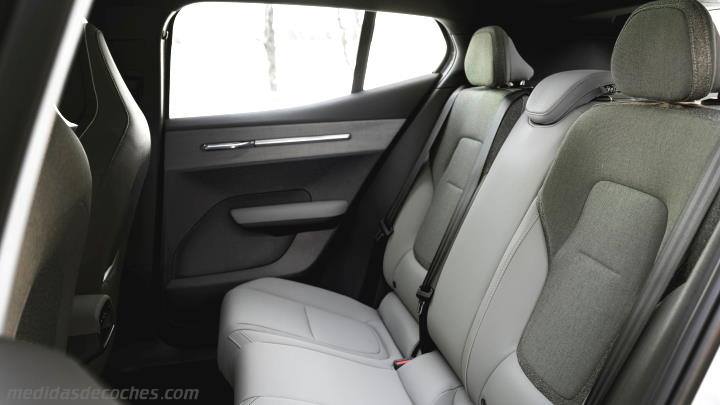 Interior Volvo EX30 Cross Country 2025
