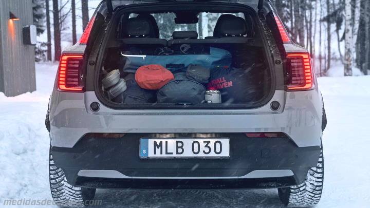 Maletero Volvo EX30 Cross Country 2025